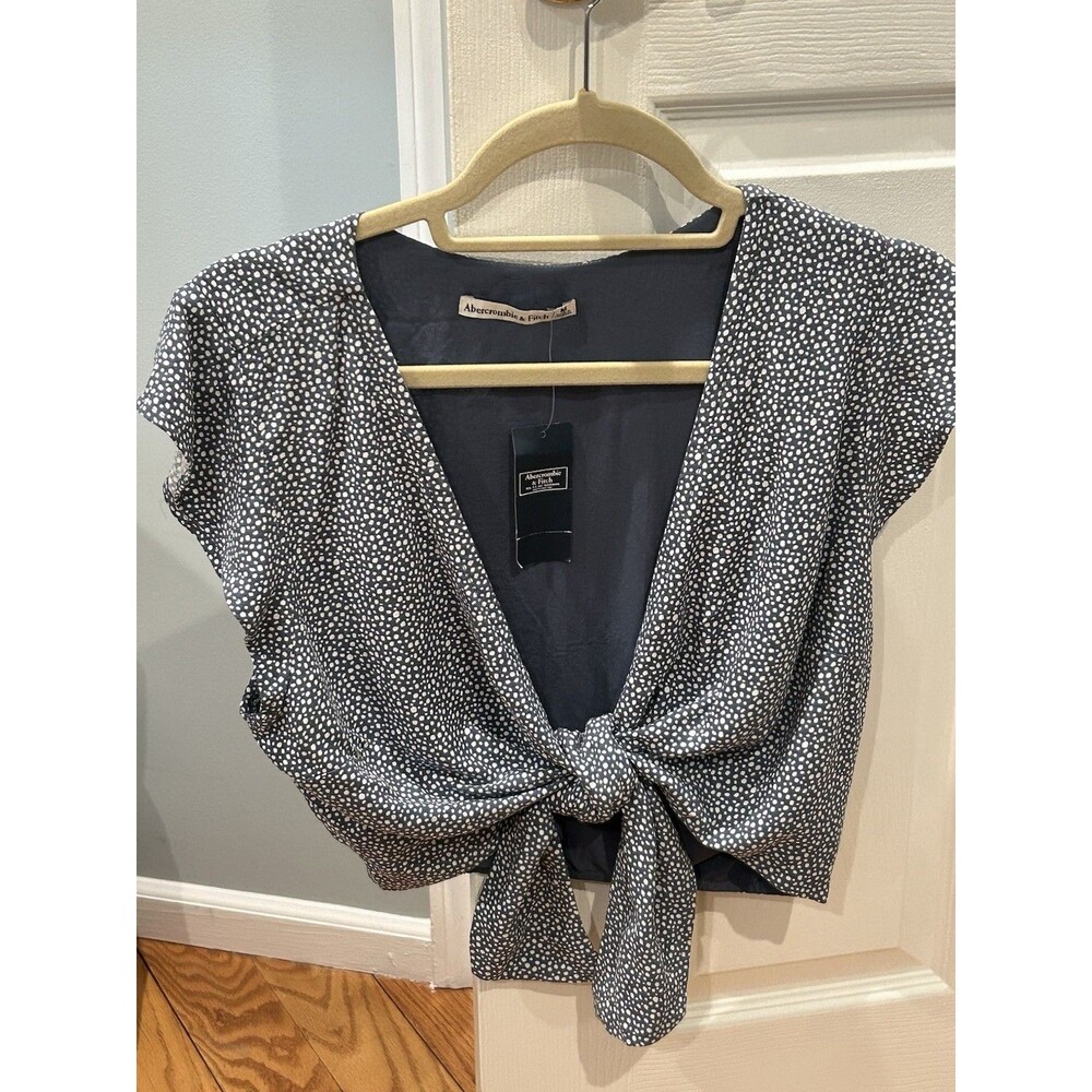 Abercrombie & Fitch NWT Blue Print Top Size M